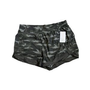Athleta Mesh Racer Run Camo Shorts 4" size 2X